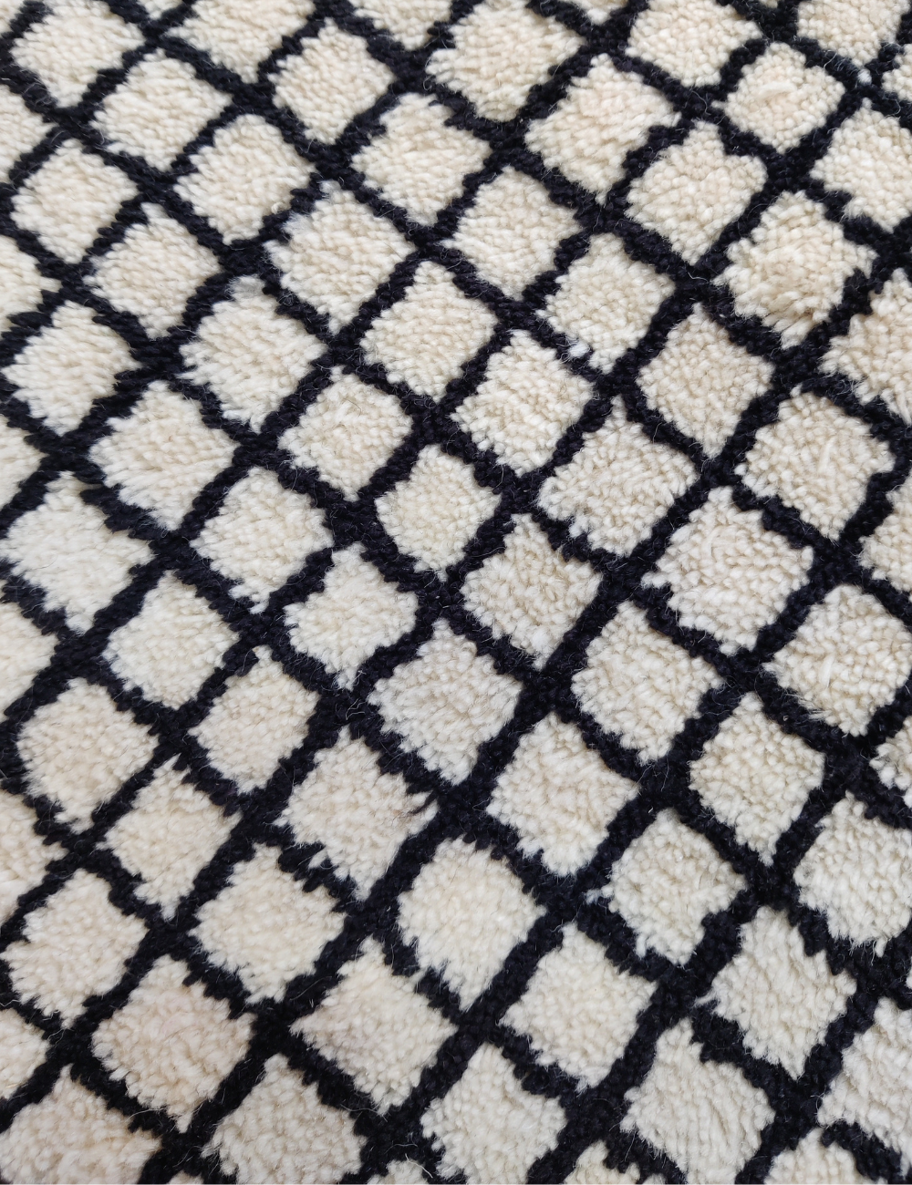 black and white moroccan rug