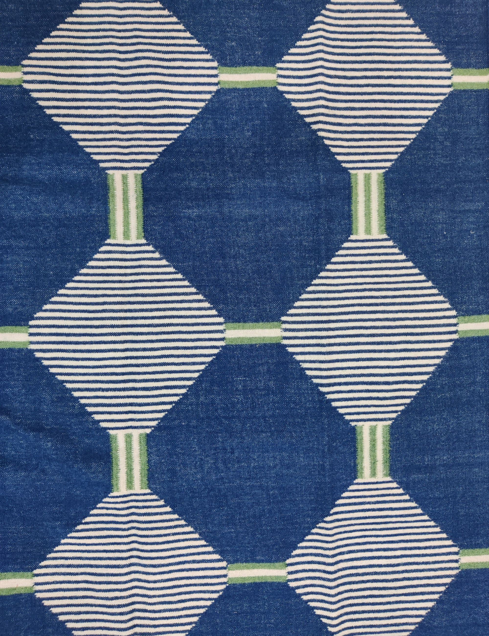 blue geometric rug