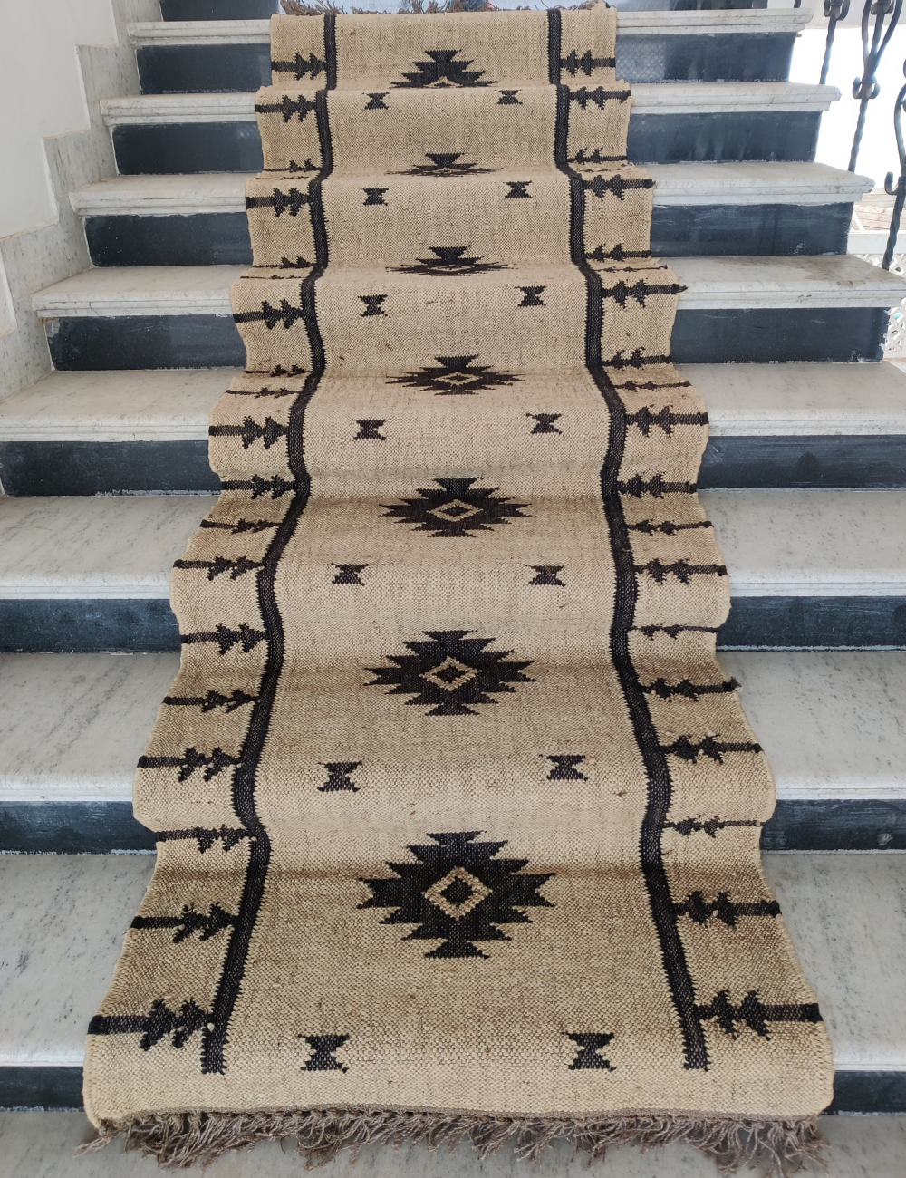 beige runner rug